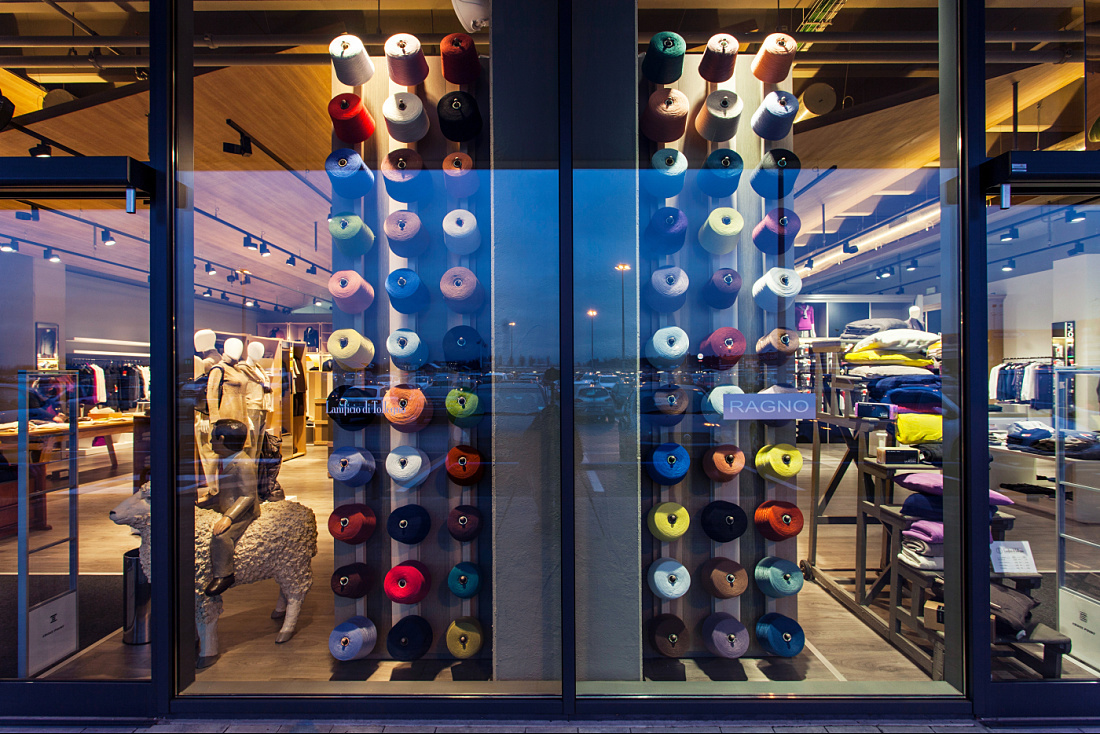 Concept Store Lanificio di Tollegno / Ragno, Milano