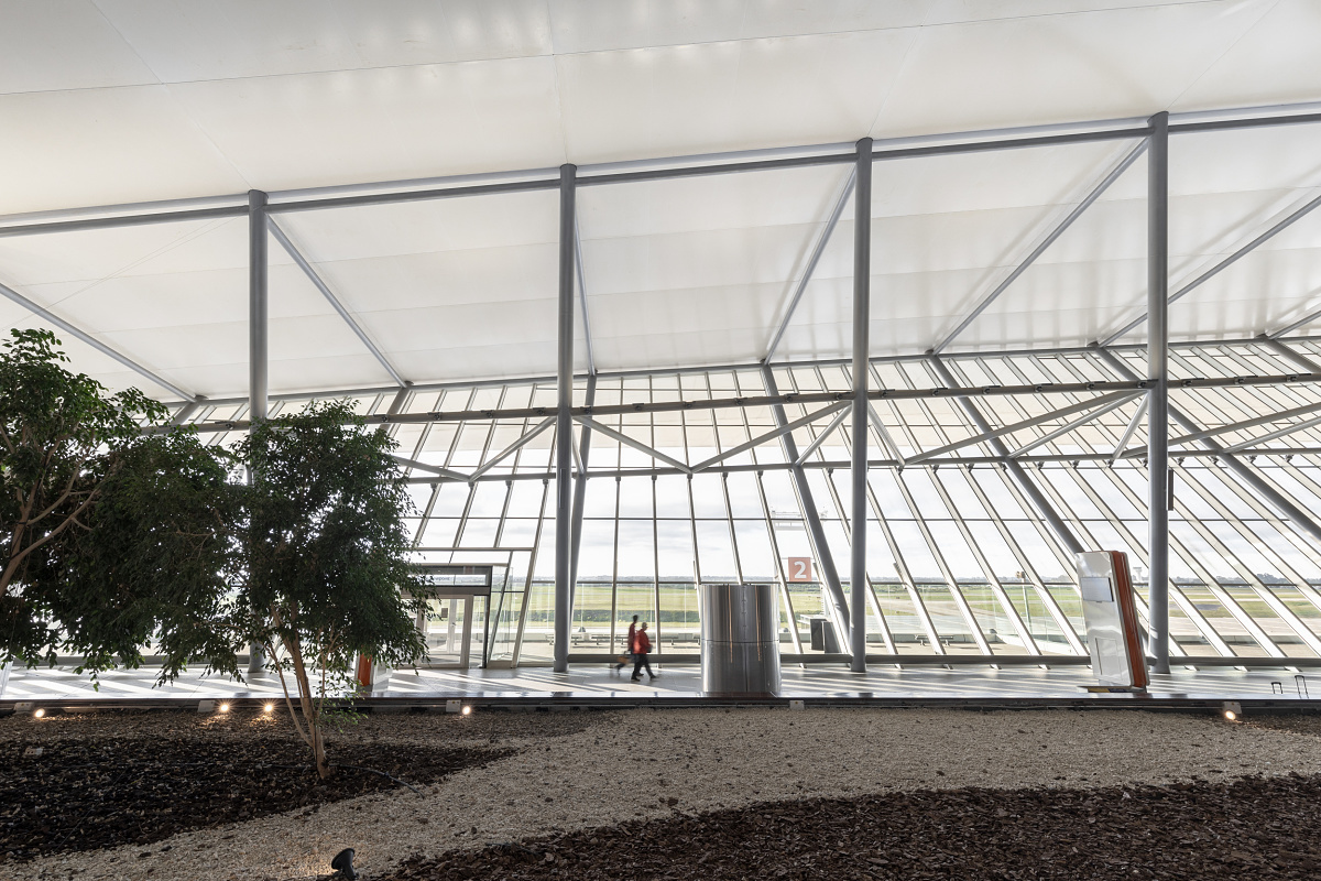Rénovation d’éclairage par LED à l’aéroport international de Carrasco (Uruguay)