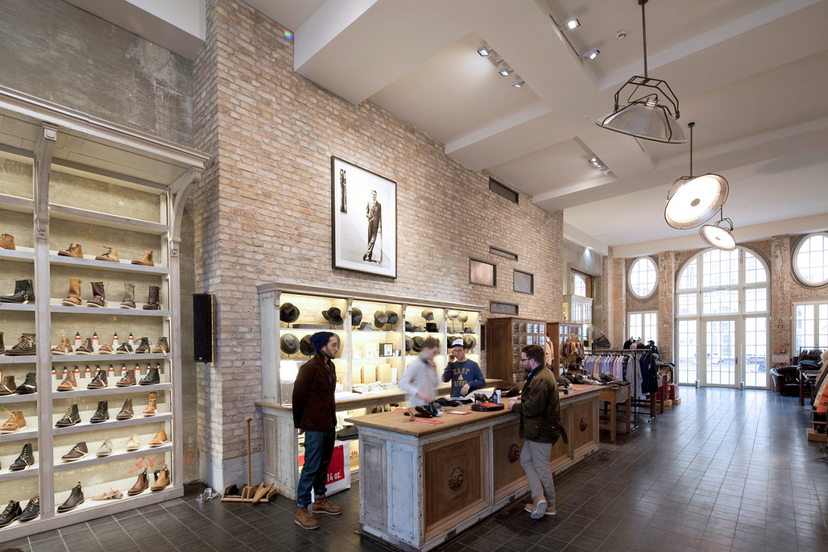 Lighting design: Retail design ceiling