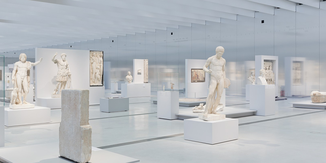 Louvre-Lens Museum, Lens