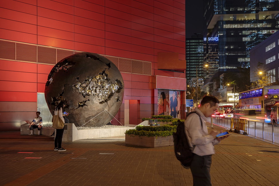 Escultura en Megabox, Hong Kong
