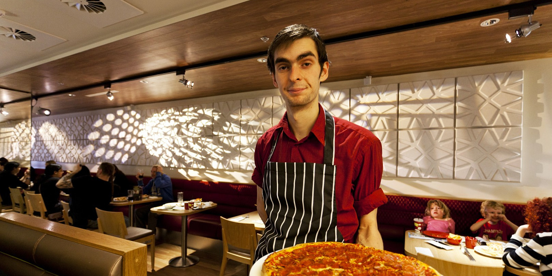 Pizza Hut restaurant, Mill Lane Arcade