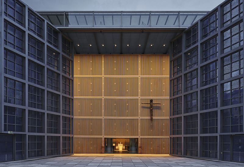 Respectvolle relighting voor buitengewone architectuur