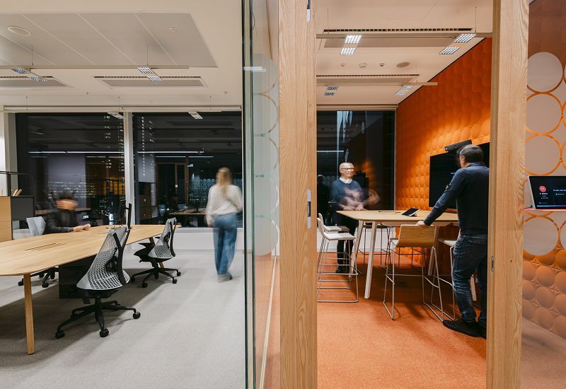 Pirelli 35, Milaan: flexibele kantoorverlichting voor moderne werkruimtes