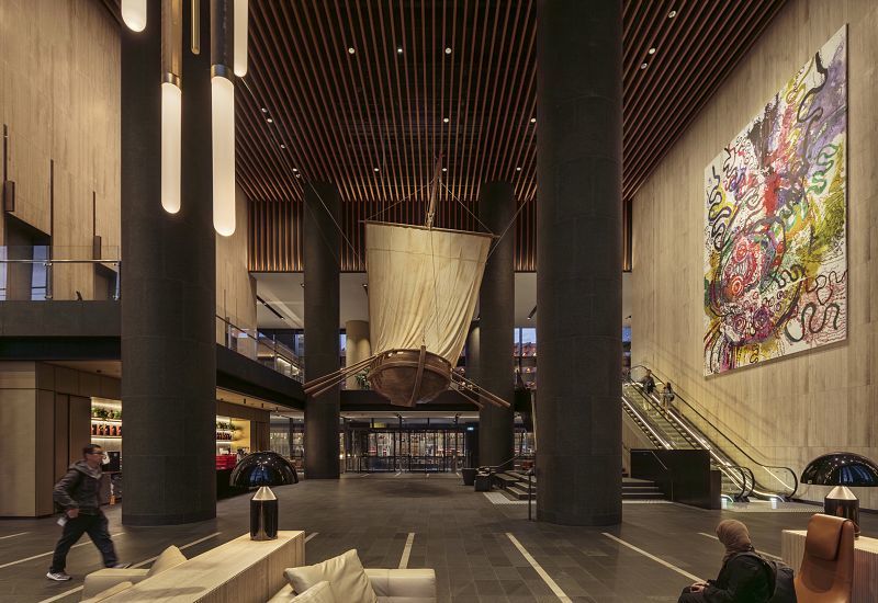 Light as a narrative force in Public Space
