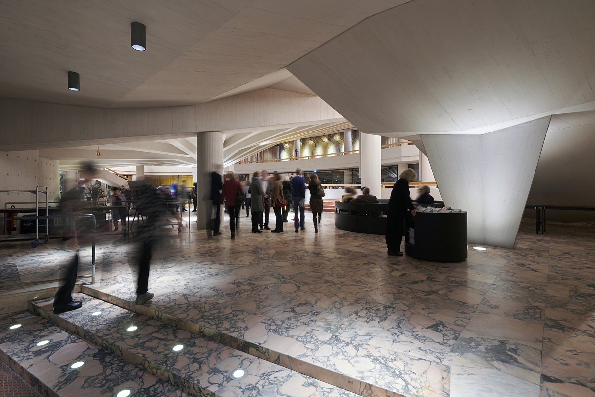 La modernización de la iluminación del teatro Schauspielhaus Düsseldorf