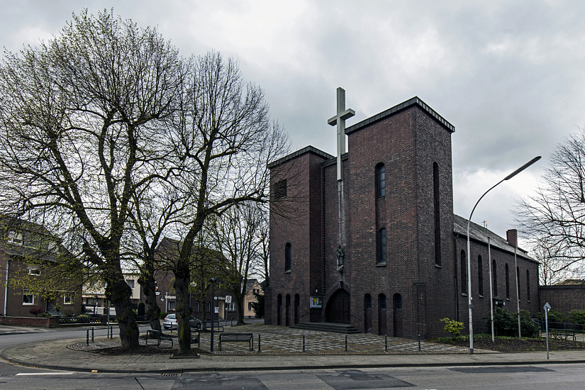 Relighting of the Church of St Mary’s Birth in Grevenbroich