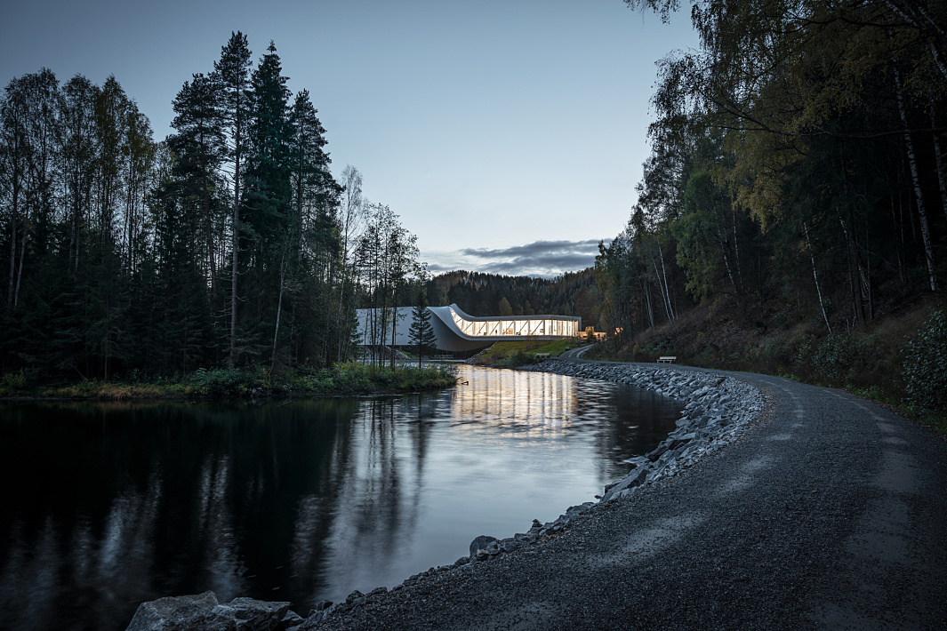 The Twist / Kistefos Museum, Norway