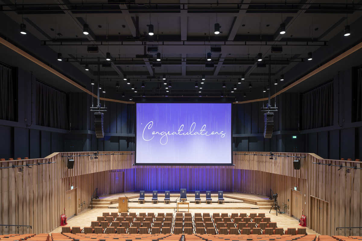 Tung Auditorium / Yoko Ono Lennon Centre, Università di Liverpool, Regno Unito 