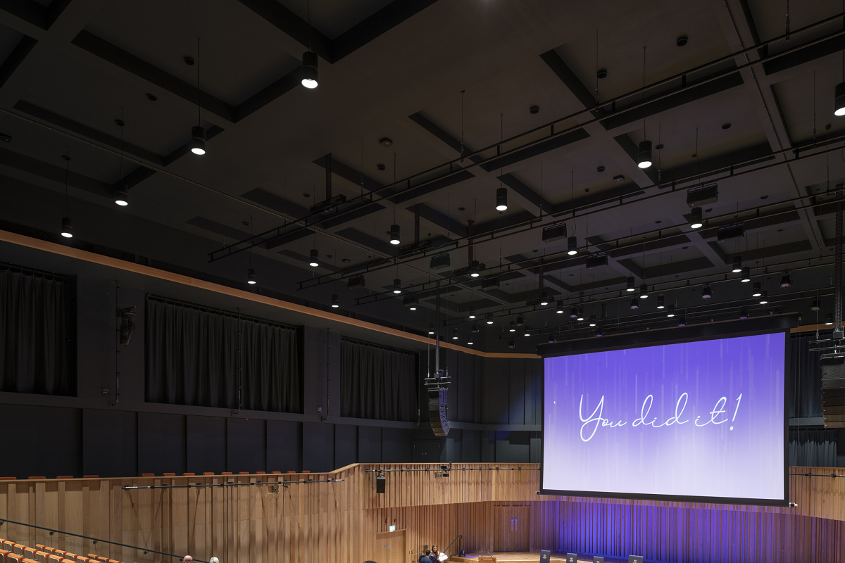 Tung Auditorium / Yoko Ono Lennon Centre, Università di Liverpool, Regno Unito 