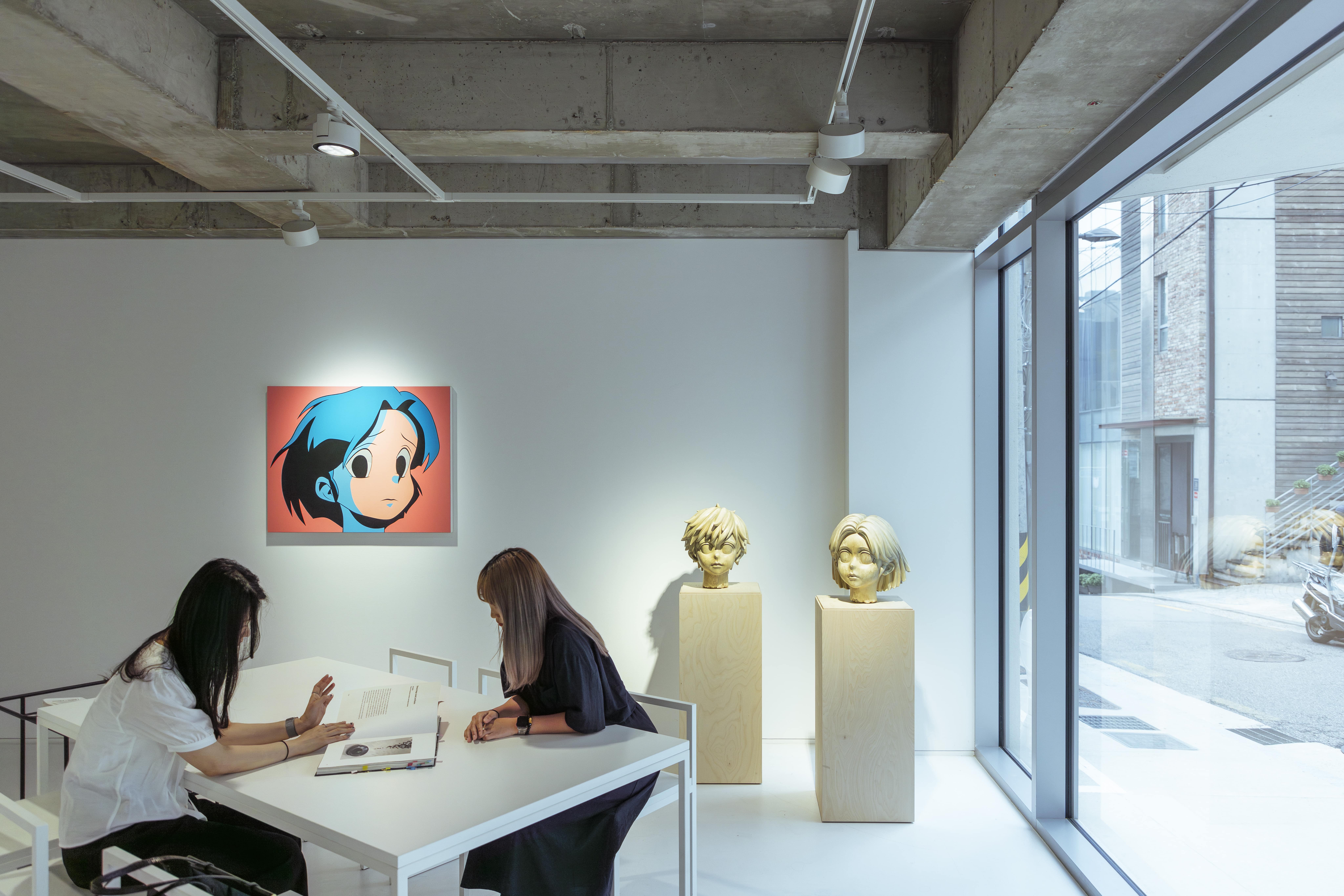 ERCO flexible lighting setup for galleries