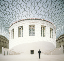 Museo Británico, Elizabeth II. Court