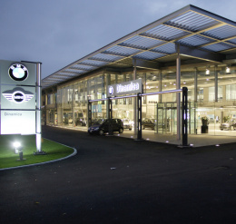 BMW MINI Salón de automóviles 'Dinamica'