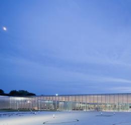 Museum Louvre-Lens, Lens: Transparenz de luxe