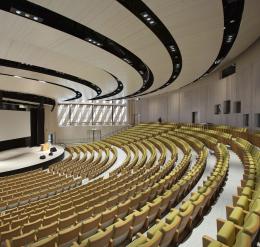 Auditorium der Aula Medica am Karolinska Institutet, Stockholm