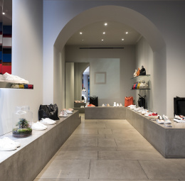 D.A.T.E flagship store Milano