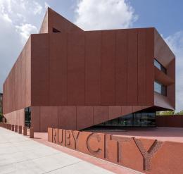 Neues Licht von ERCO für die Ruby City Galerie in Texas