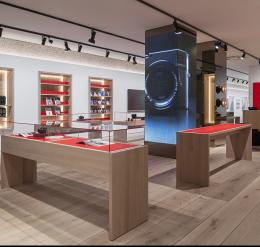 ERCO lighting in the 'Leica Store & Galerie' Munich